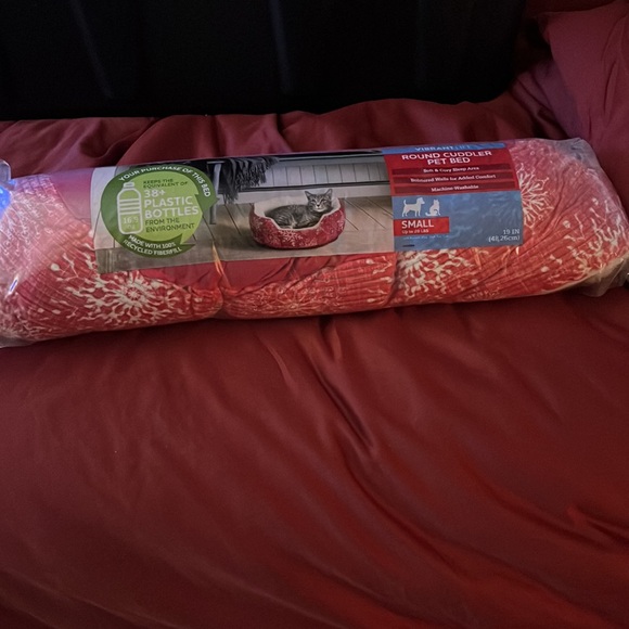 New Vibrant Life Round Cuddler Pet Bed 19” Size Small Red & White in color. 👀⬇️ - Picture 7 of 7